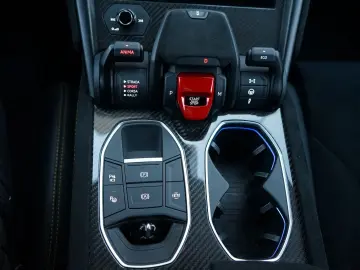LAMBORGHINI Urus 4.0 V8 Performante Voll Carbon Alcantara