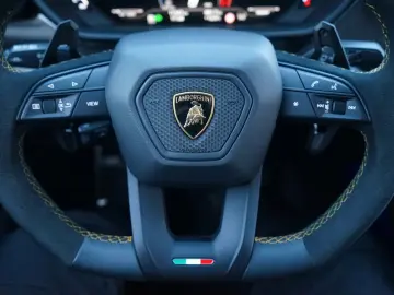 LAMBORGHINI Urus 4.0 V8 Performante Voll Carbon Alcantara