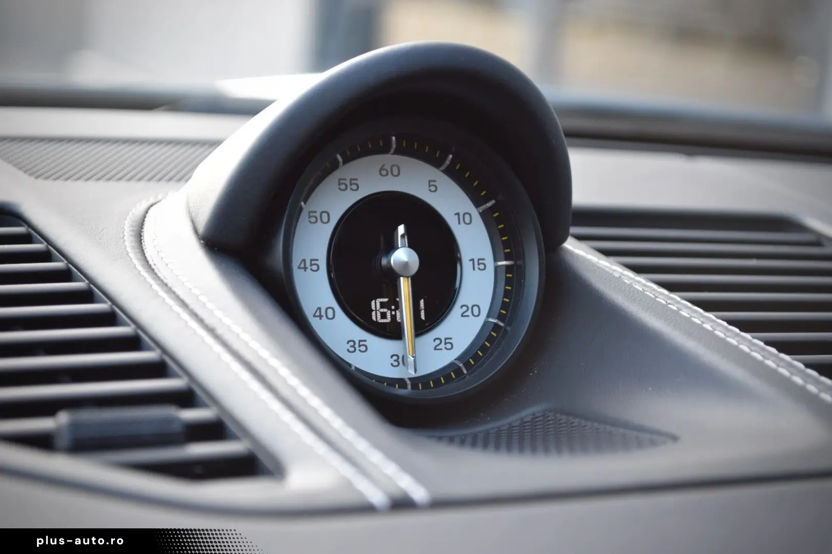 PORSCHE 911 GT3 CLUBSPORT CARBON-DACH LIFT BOSE PCCB