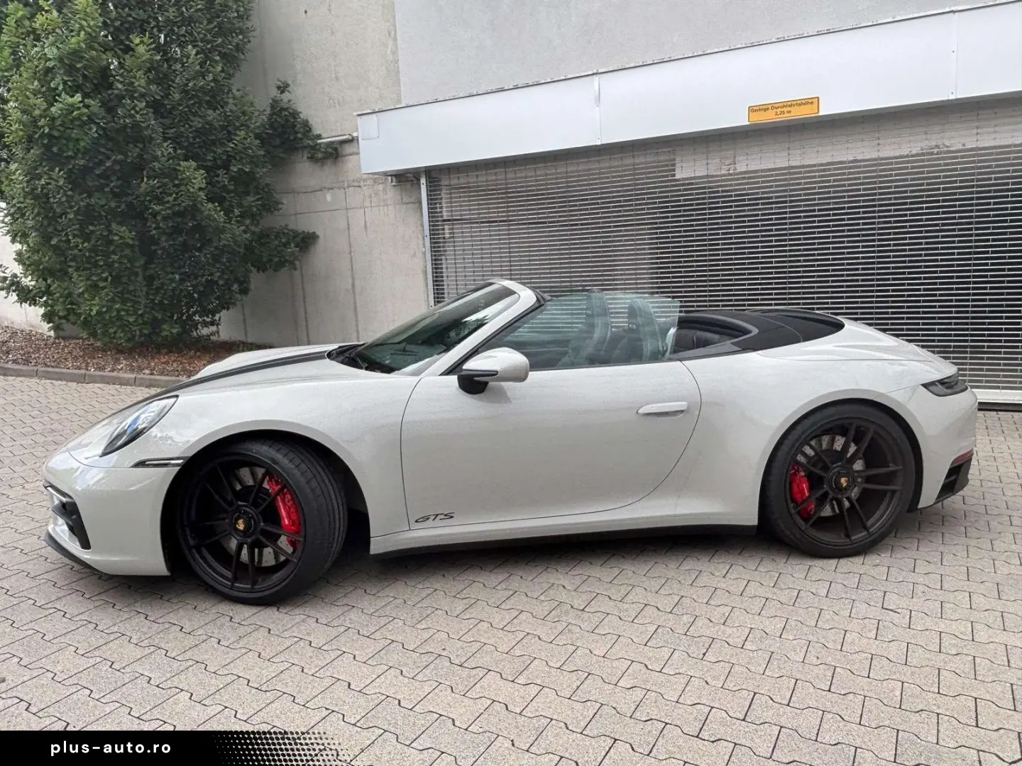 PORSCHE 992 Carrera 4 GTS Cab. Lift Inno Matrix Bose 18-