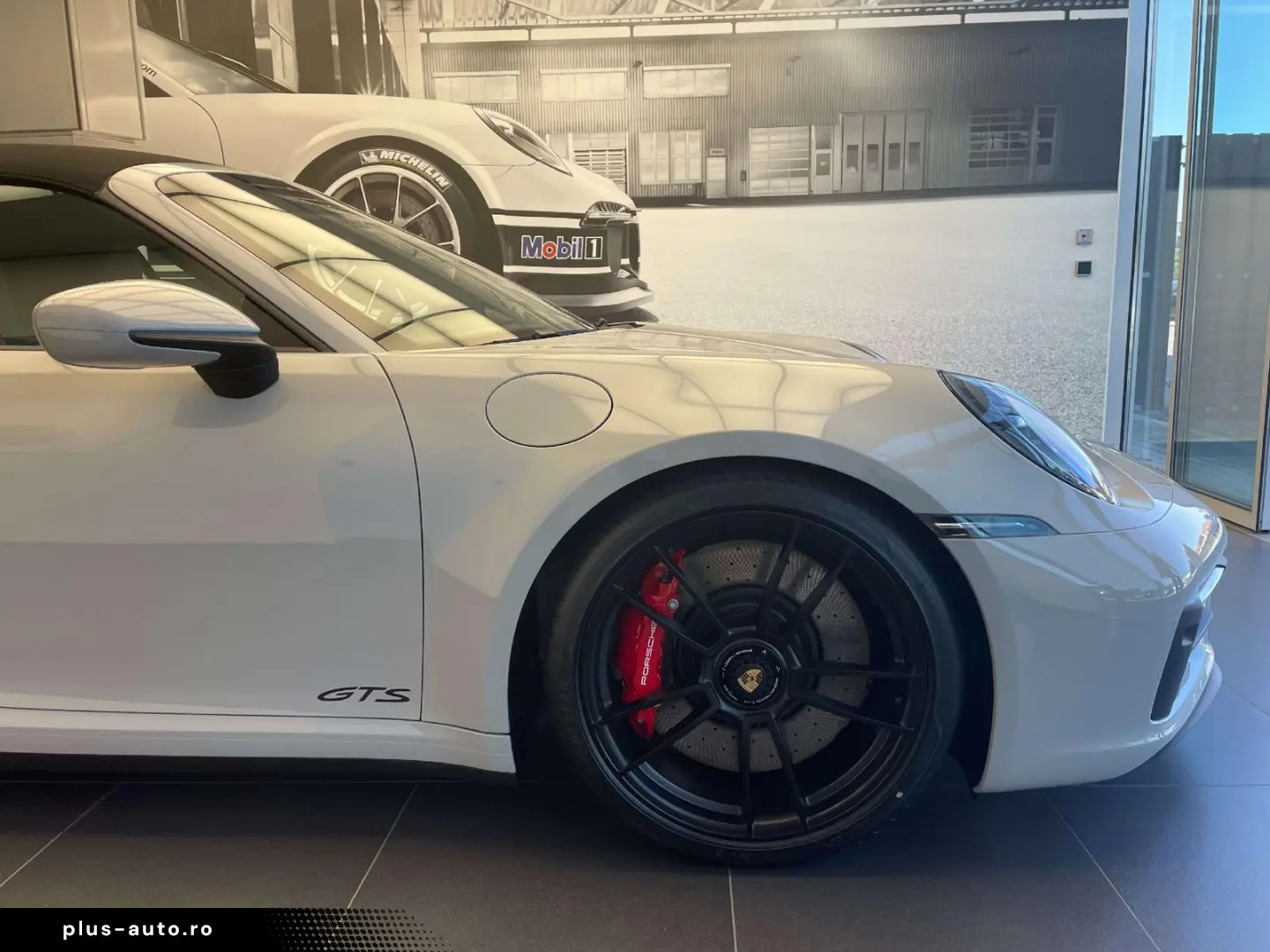 PORSCHE 992 Carrera 4 GTS Cab. Lift Inno Matrix Bose 18-