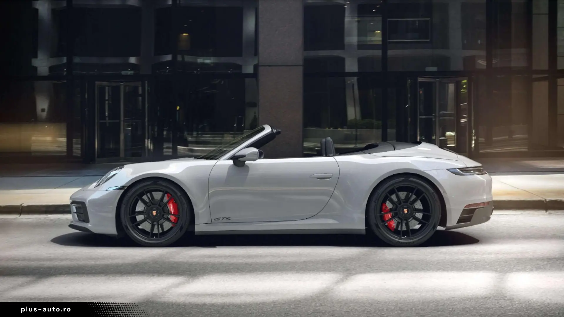 PORSCHE 992 Carrera 4 GTS Cab. Lift Inno Matrix Bose 18-