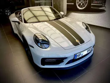 PORSCHE 992 Carrera 4 GTS Cab. Lift Inno Matrix Bose 18-