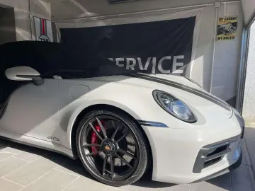 PORSCHE 992 Carrera 4 GTS Cab. Lift Inno Matrix Bose 18-