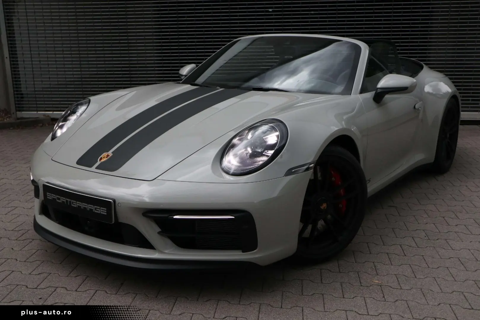 PORSCHE 992 Carrera 4 GTS Cab. Lift Inno Matrix Bose 18-