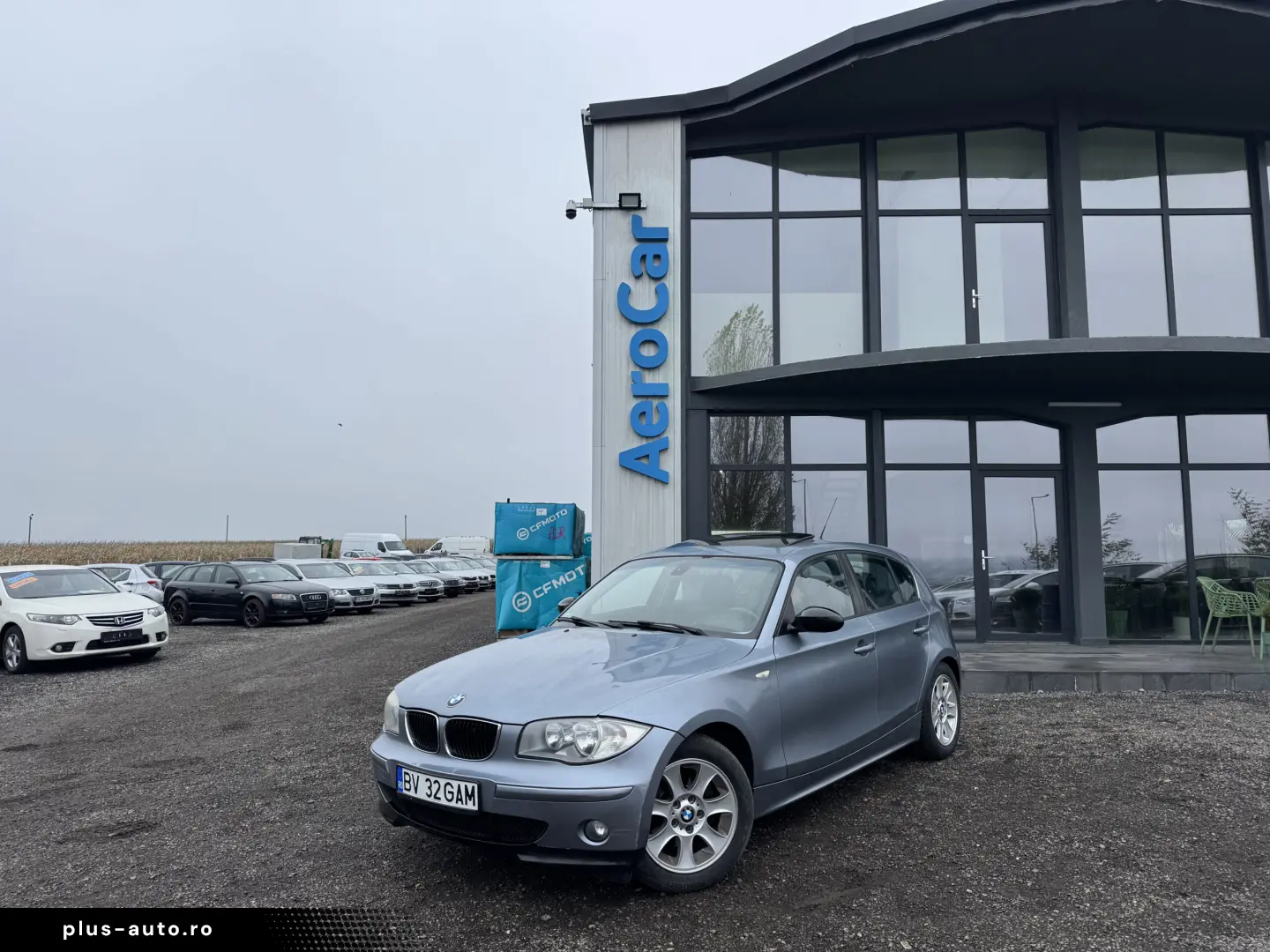 BMW 120i    DUBLU CLIMA