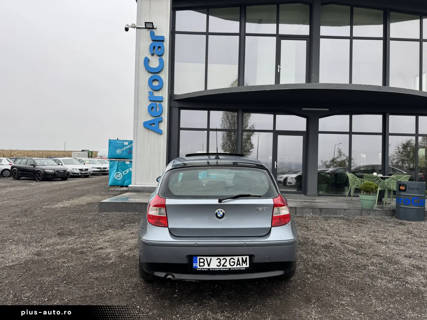 BMW 120i    DUBLU CLIMA