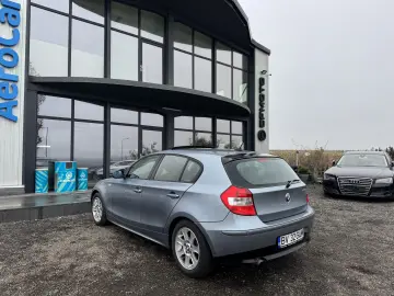 BMW 120i    DUBLU CLIMA