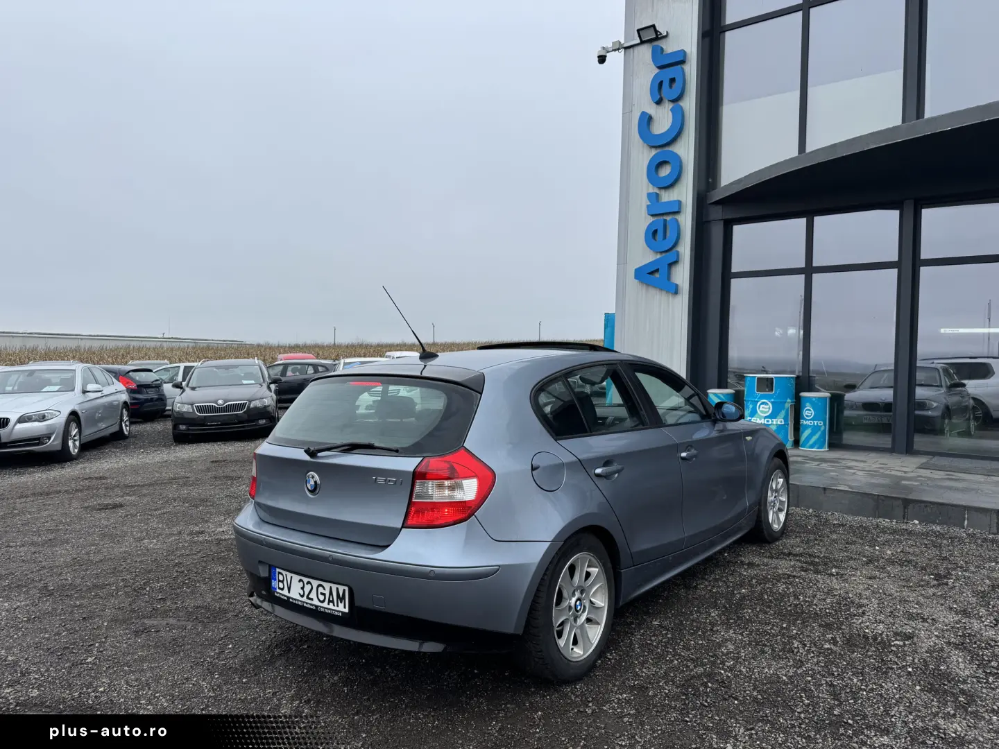 BMW 120i    DUBLU CLIMA