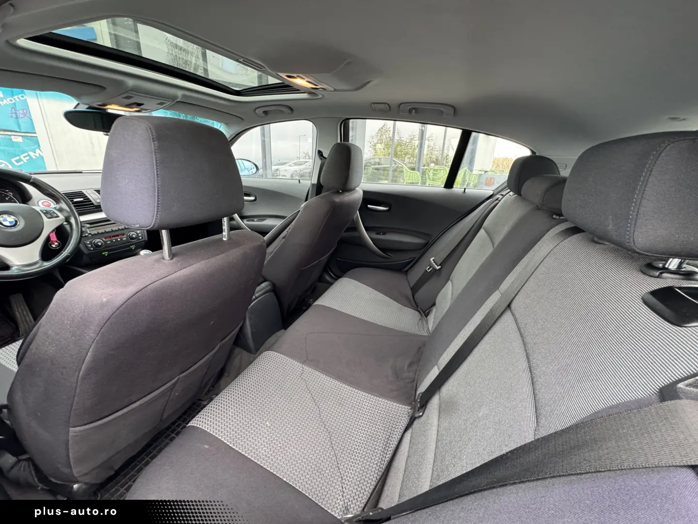 BMW 120i    DUBLU CLIMA