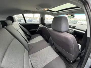 BMW 120i    DUBLU CLIMA