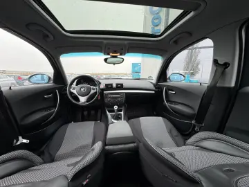 BMW 120i    DUBLU CLIMA