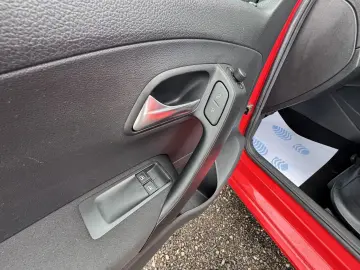 VOLKSWAGEN POLO    1.2 TSI