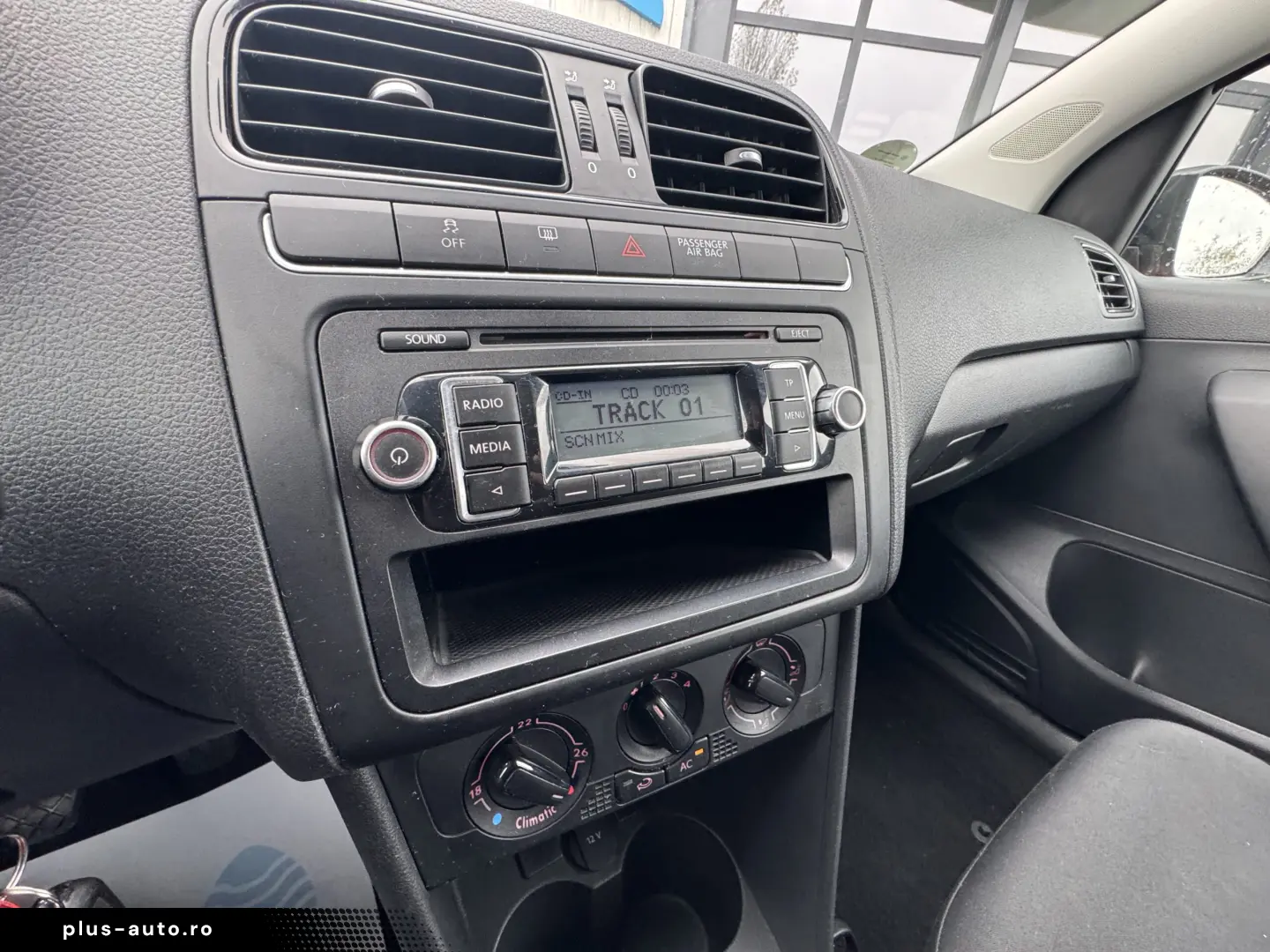 VOLKSWAGEN POLO    1.2 TSI