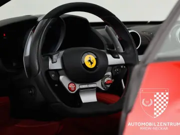 FERRARI Portofino M