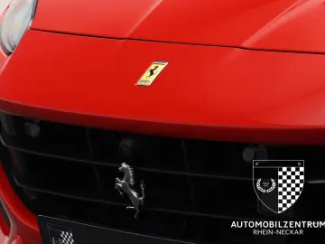 FERRARI Portofino M