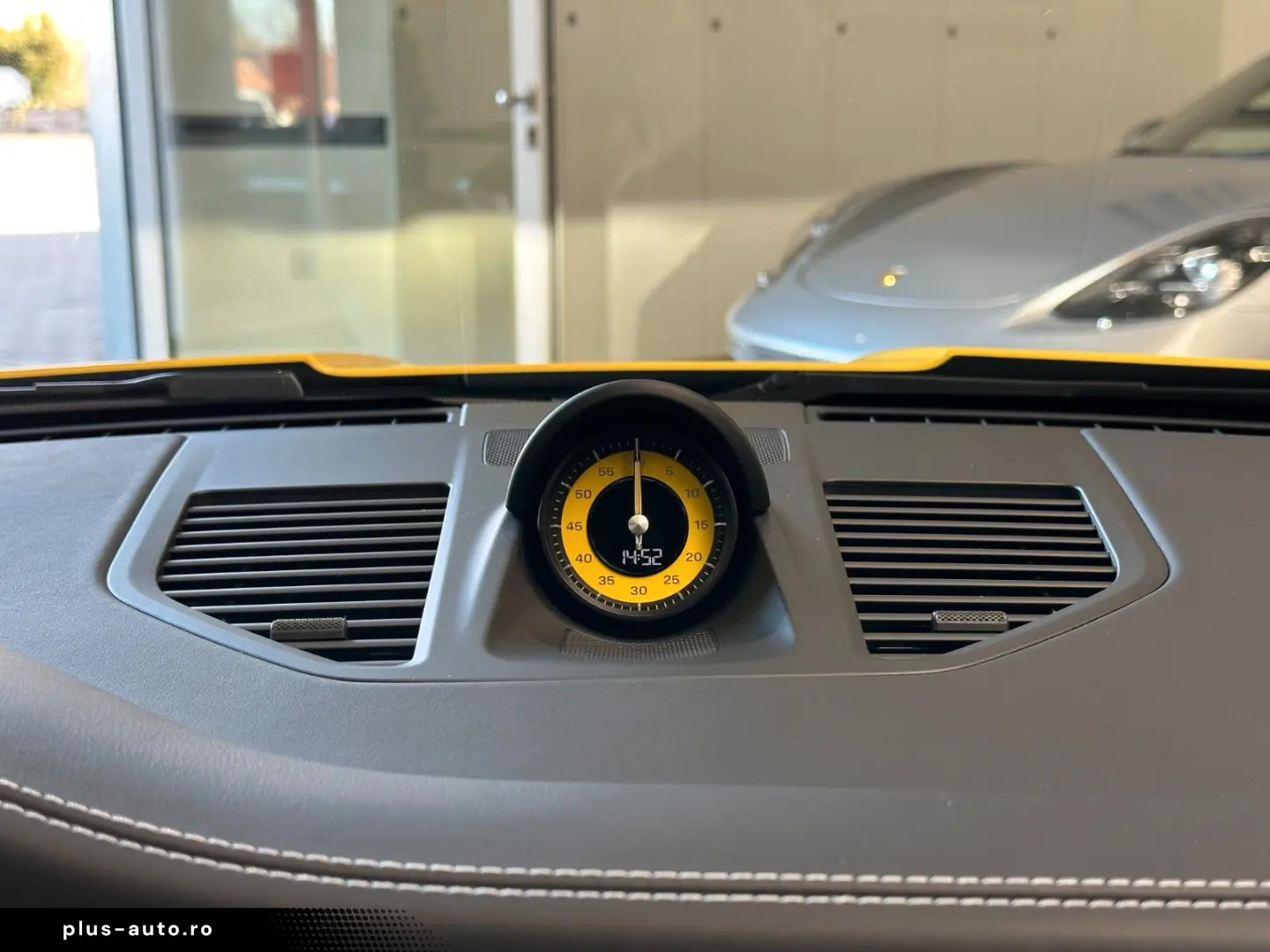 PORSCHE 992 GT3 Clubsport Lifting Navi LED 1.Hand