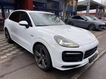 PORSCHE Cayenne E-Hybrid Platinum Edition SportDesign
