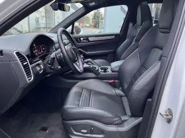 PORSCHE Cayenne E-Hybrid Platinum Edition SportDesign