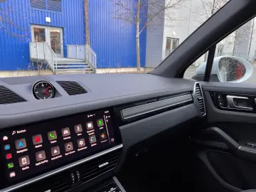 PORSCHE Cayenne E-Hybrid Platinum Edition SportDesign