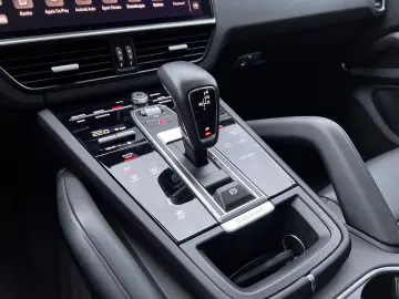 PORSCHE Cayenne E-Hybrid Platinum Edition SportDesign