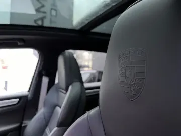 PORSCHE Cayenne E-Hybrid Platinum Edition SportDesign