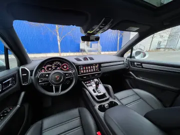 PORSCHE Cayenne E-Hybrid Platinum Edition SportDesign