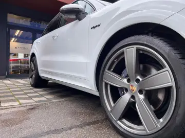 PORSCHE Cayenne E-Hybrid Platinum Edition SportDesign