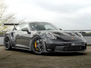 PORSCHE 911 4.0 GT3 RS Weissach