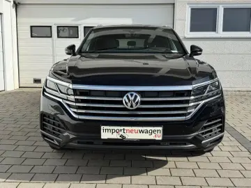 VW Touareg 3.0 V6 TDI Innovision