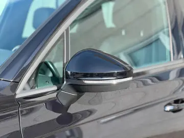 VW Touareg 3.0 V6 TDI Innovision