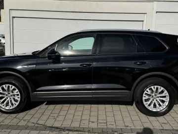 VW Touareg 3.0 V6 TDI Innovision