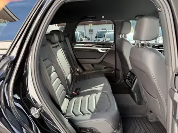 VW Touareg 3.0 V6 TDI Innovision