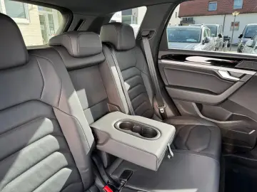 VW Touareg 3.0 V6 TDI Innovision