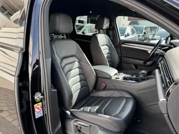 VW Touareg 3.0 V6 TDI Innovision