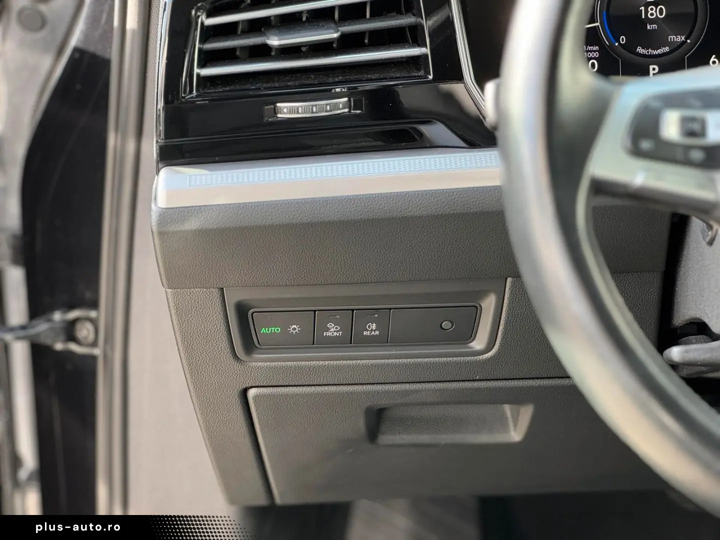 VW Touareg 3.0 V6 TDI Innovision