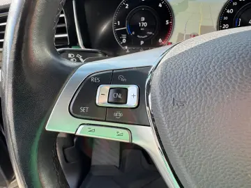 VW Touareg 3.0 V6 TDI Innovision