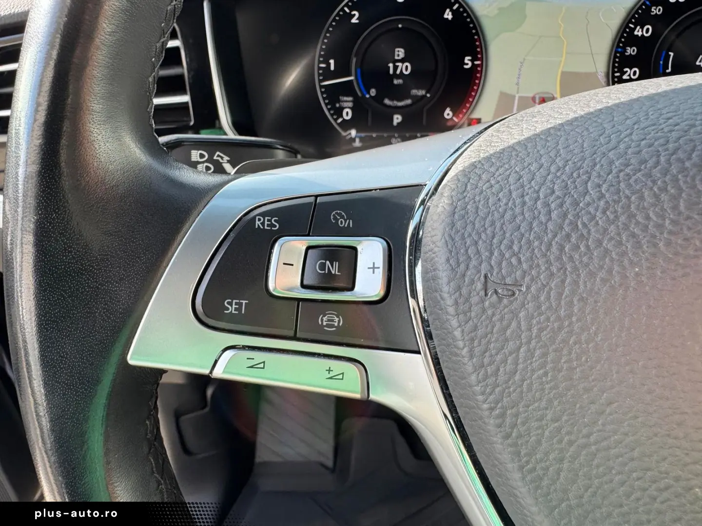 VW Touareg 3.0 V6 TDI Innovision