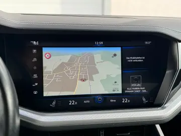 VW Touareg 3.0 V6 TDI Innovision