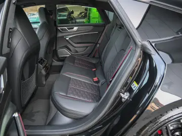 AUDI RS7 Sportback 4.0 TFSI performance Keramik  Pano