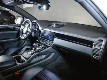 PORSCHE Cayenne S Coupé Sport Design Paket BOSE