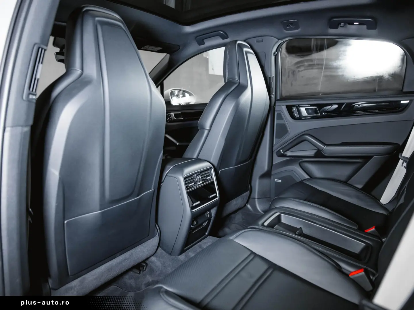 PORSCHE Cayenne S Coupé Sport Design Paket BOSE