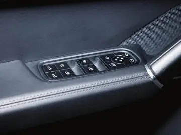 PORSCHE Cayenne S Coupé Sport Design Paket BOSE