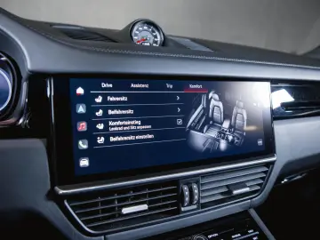 PORSCHE Cayenne S Coupé Sport Design Paket BOSE