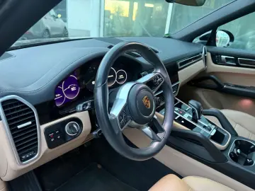 PORSCHE Cayenne Coupe E-Hyb - APPROVED- 21 Zoll -Luft-Pa