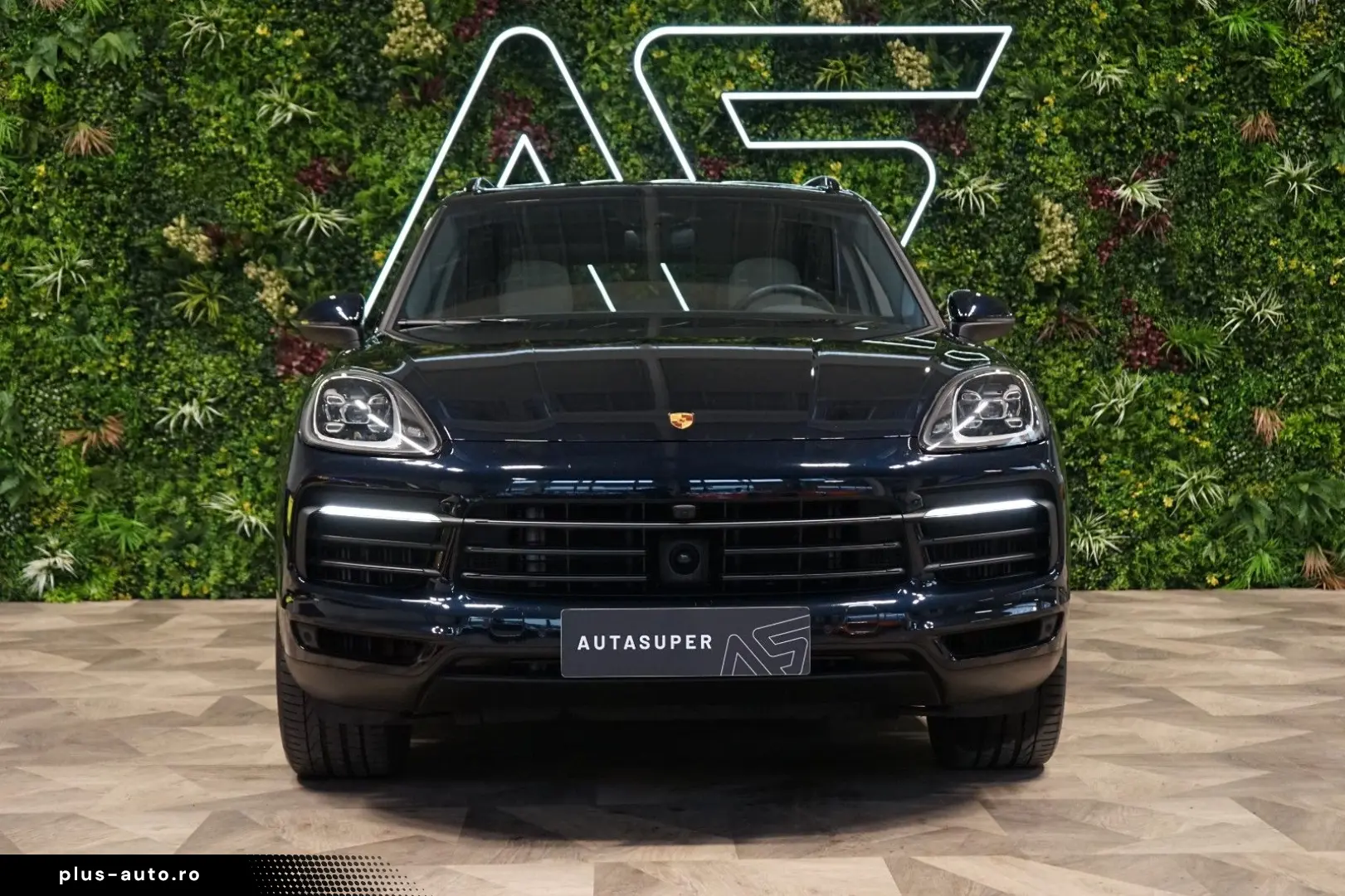 PORSCHE Cayenne E-HYBRID 360 PANO TOW PASM 69.372€ NETTO