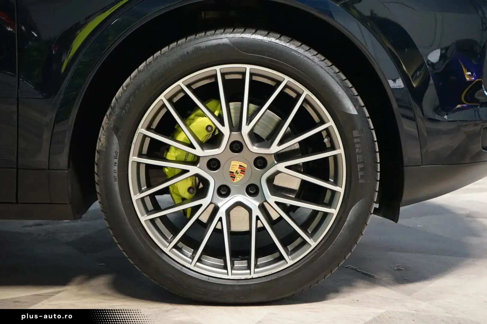 PORSCHE Cayenne E-HYBRID 360 PANO TOW PASM 69.372€ NETTO