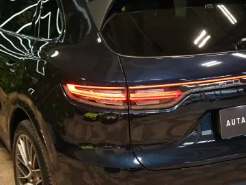 PORSCHE Cayenne E-HYBRID 360 PANO TOW PASM 69.372€ NETTO