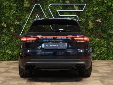 PORSCHE Cayenne E-HYBRID 360 PANO TOW PASM 69.372€ NETTO