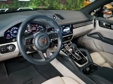 PORSCHE Cayenne E-HYBRID 360 PANO TOW PASM 69.372€ NETTO